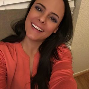 Meet your Posher, Andrea